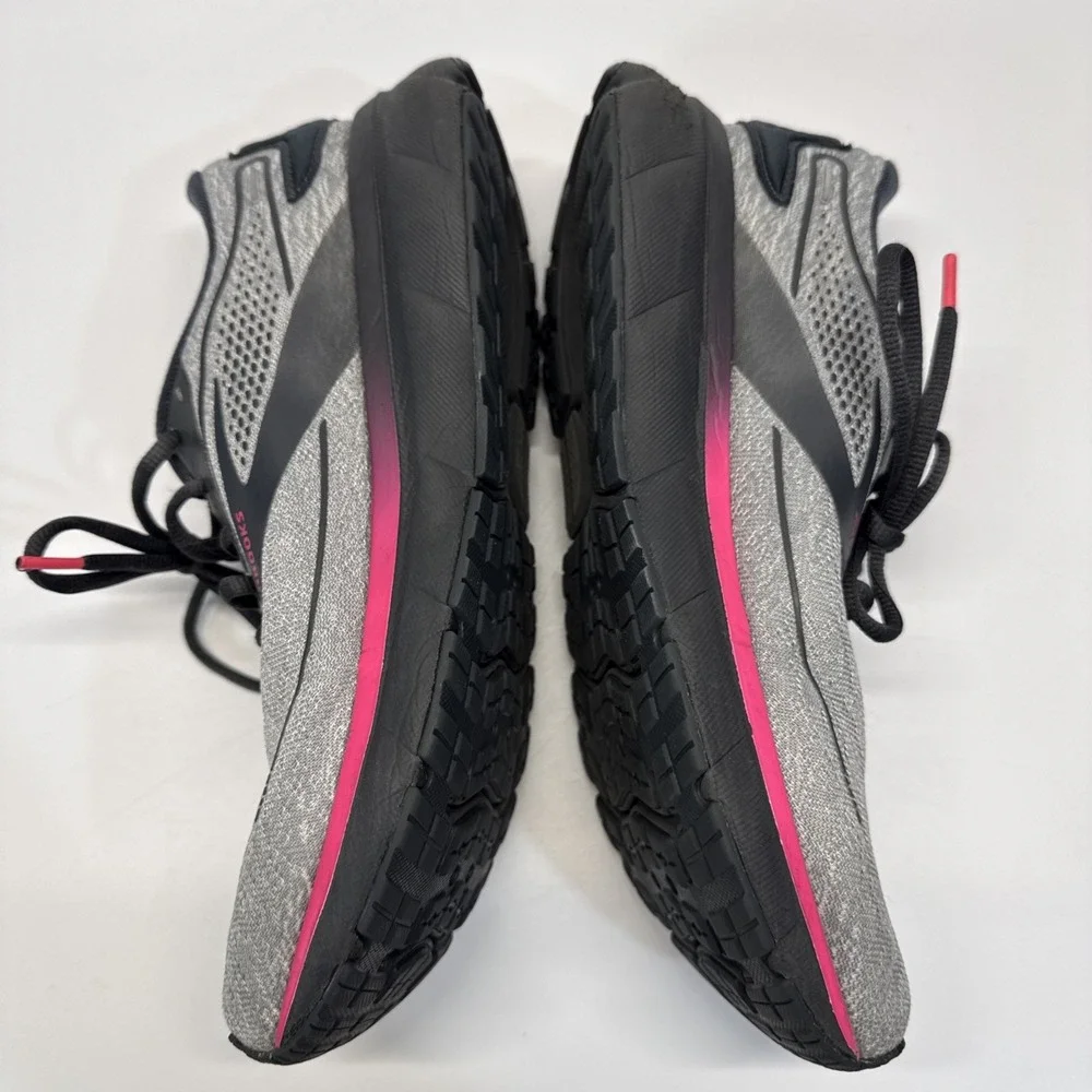Brooks item womens